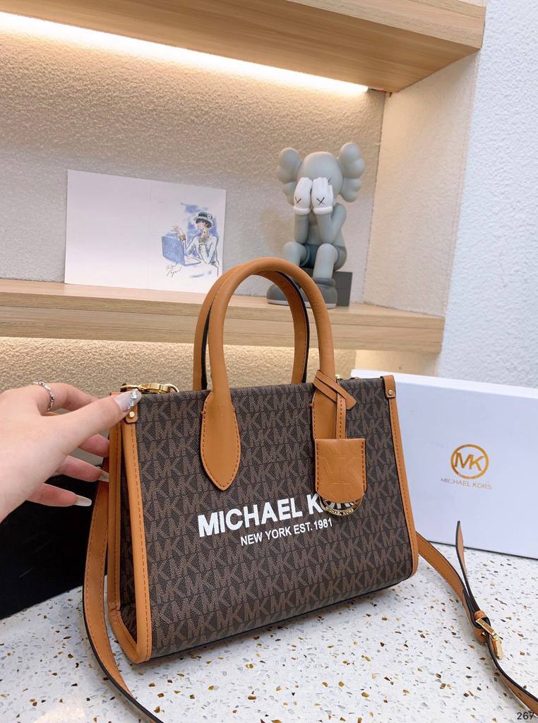 Bolso Michael Kors Mirella XL Logo Negro