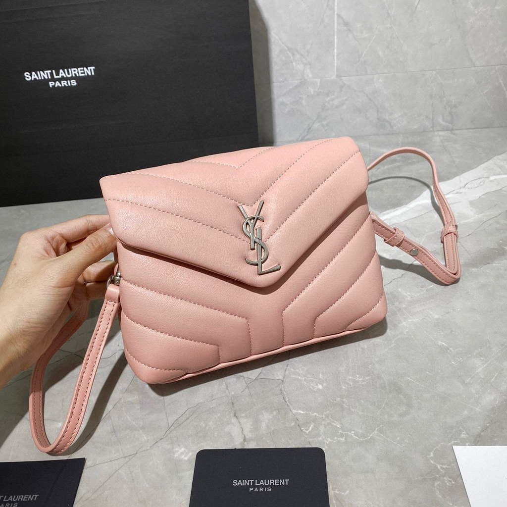 saint laurent loulou petit sac à bandoulière en cuir beige / Rose bébé