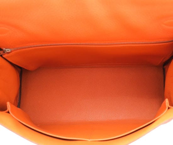 SAC HERMÈS KELLY RETOURNE EN
VRAI CUIR ORANGE