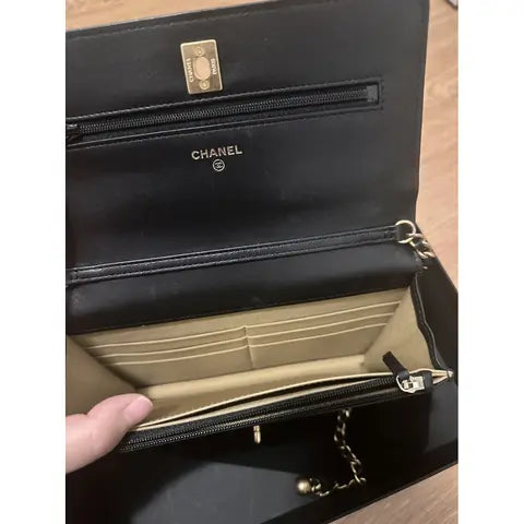 CHANEL
Sac bandoulière Wallet on Chain Chanel  Noir