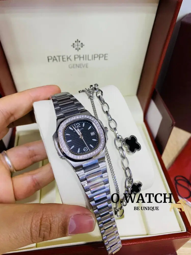 Montre Patek Fond Noir Pour Femme Montre